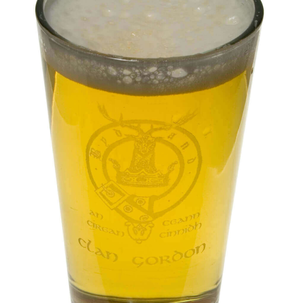 Clan Crest 14 oz. Beer Glass