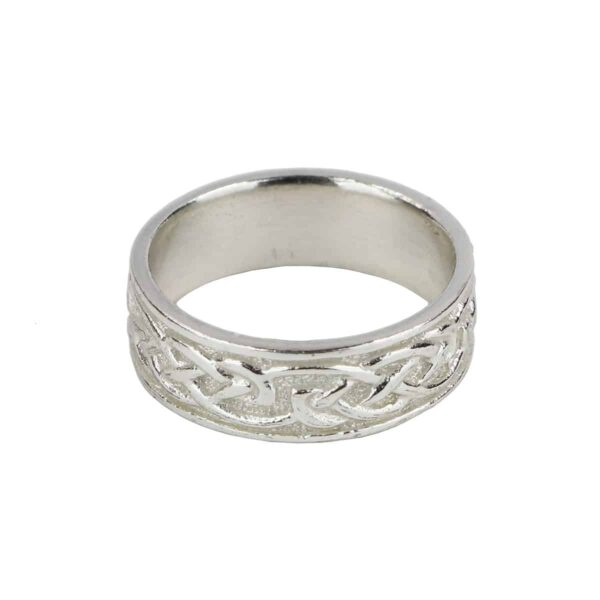 A Women's Sterling Silver Celtic Knot Wedding Band - Size 7.