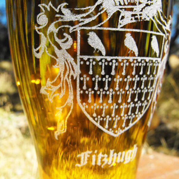 An Irish Coat of Arms Pilsner Glass donning a coat of arms.