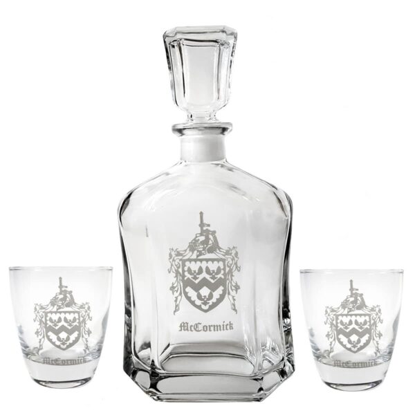 An Irish Coat of Arms 23.75oz Decanter and Whisky Glass Set with an Irish Coat of Arms 23.75oz Decanter and Whisky Glass Set crest on them.