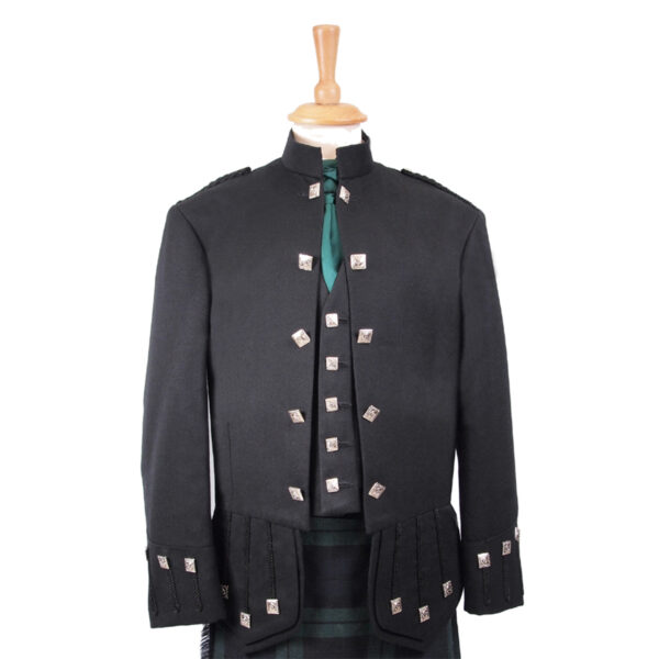 A black and green Sheriffmuir Doublet on a mannequin.