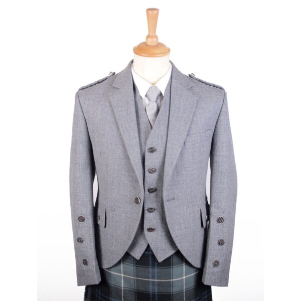 A Braemar Tweed Jacket and Vest Set on a mannequin dummy.