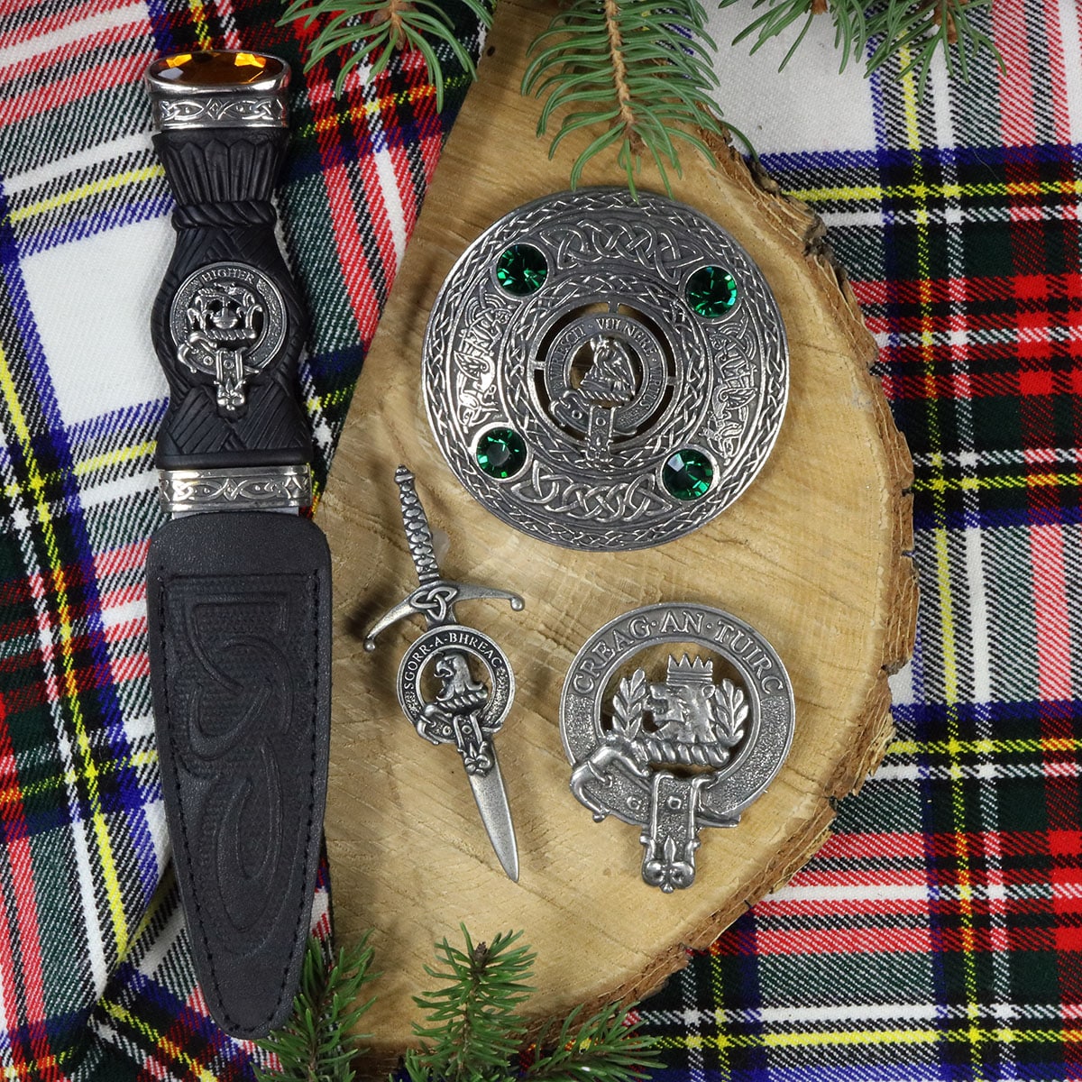 Clan Crest Stuff - Kilt Pins - Badges - Brooches - Decanters - Clan