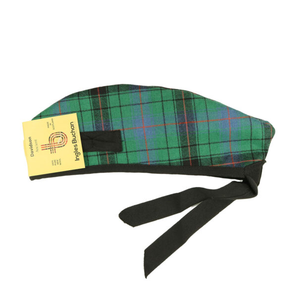 An Anderson Ancient Tartan Glengarry - Spring Weight - Size S beret with a tag.