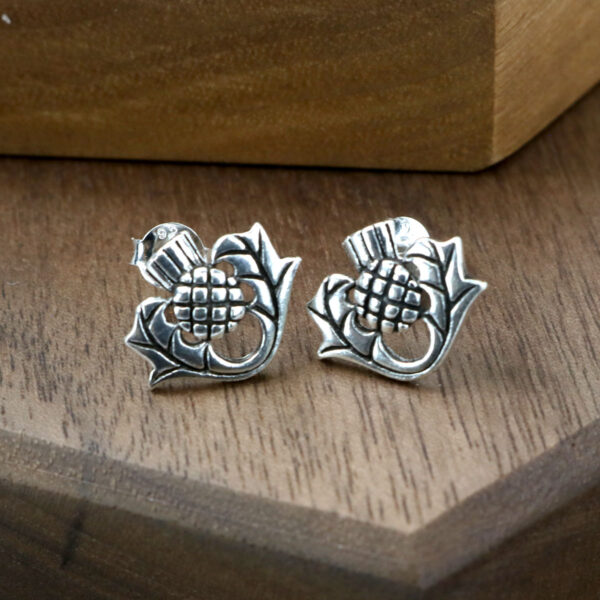 Thistle Sterling Silver Earrings are made of sterling silver.