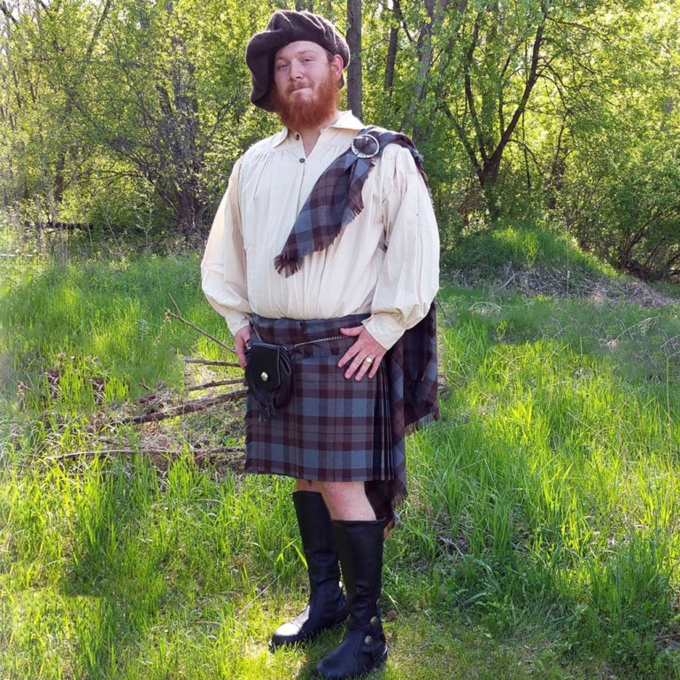 OUTLANDER Kilts - Outlander Tartan - Jamie's Kilt - Outlander Great Kilt